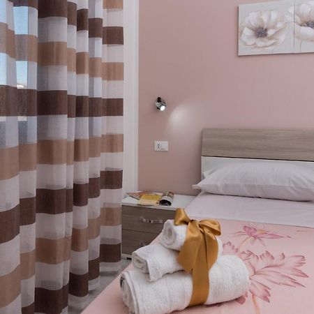 サン・ヴィート・ロ・カーポ Tra La Montagna E Il Mare Bed & Breakfast エクステリア 写真